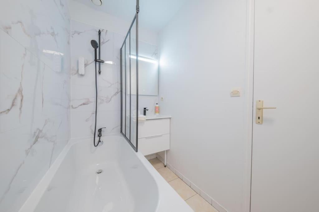 Appartement L'Ange Au Sourire à Reims Extérieur photo